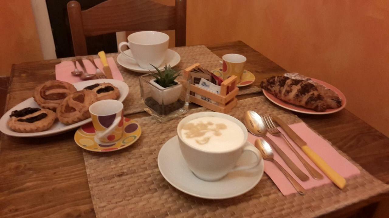 B&B La Mita Giuliano di Roma ภายนอก รูปภาพ