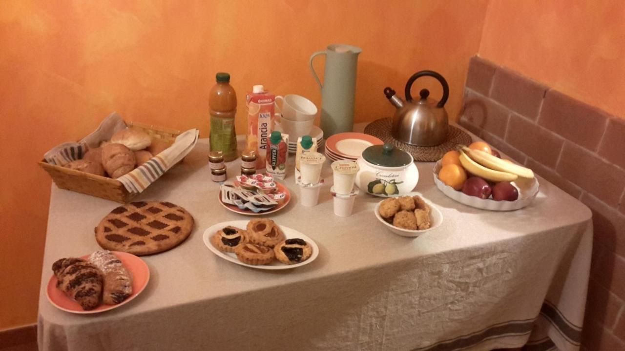 B&B La Mita Giuliano di Roma ภายนอก รูปภาพ